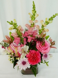 Sweet Spring from local Myrtle Beach florist, Bright & Beautiful Flowers