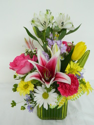 Classy Cube from local Myrtle Beach florist, Bright & Beautiful Flowers