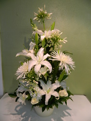 Solemn Tribute from local Myrtle Beach florist, Bright & Beautiful Flowers