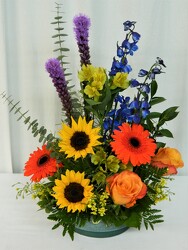 Happy Day from local Myrtle Beach florist, Bright & Beautiful Flowers