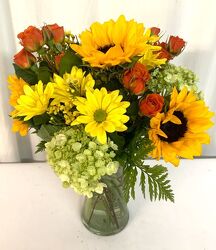 Saffron and Honey from local Myrtle Beach florist, Bright & Beautiful Flowers