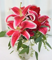 Stargazer Clutch from local Myrtle Beach florist, Bright & Beautiful Flowers