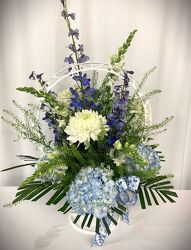 Ocean Song Basket from local Myrtle Beach florist, Bright & Beautiful Flowers