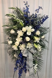 Endless Sea and Sky from local Myrtle Beach florist, Bright & Beautiful Flowers