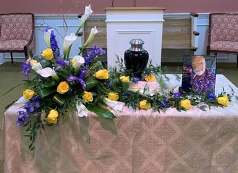 Blue Skies and Sunshine Tablescape from local Myrtle Beach florist, Bright & Beautiful Flowers