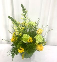 Wee Bit of the Irish from local Myrtle Beach florist, Bright & Beautiful Flowers