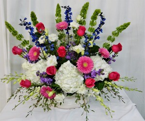 Gracious Lady from local Myrtle Beach florist, Bright & Beautiful Flowers