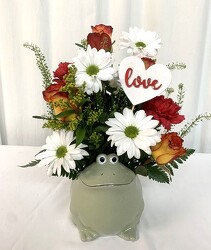 Toadally Yours from local Myrtle Beach florist, Bright & Beautiful Flowers